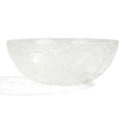 null MAISON LALIQUE D’APRÈS UN MODÈLE DE RENÉ LALIQUE (1860-1945) 
Pinsons, modèle...