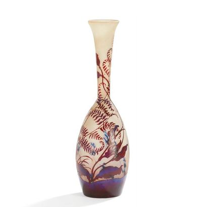 null ÉTABLISSEMENTS GALLÉ (1904-1936) 
Chardons et fougères
Vase soliflore à corps...