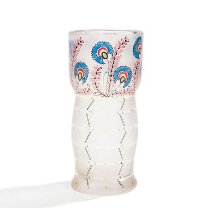 null FRITZ HECKERT GLASFABRIK (ATTRIBUÉ À)
Centaurées
Vase gobelet. Épreuve en verre...
