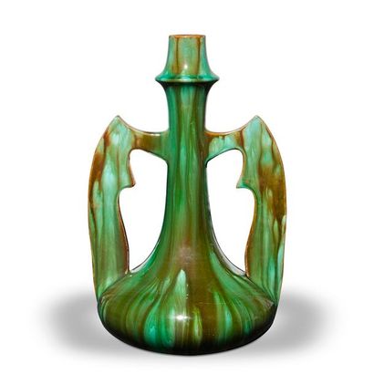 null CLÉMENT MASSIER (1844-1917)
ENSEMBLE DE 4 ŒUVRES
- Deux vases formant pendants,...