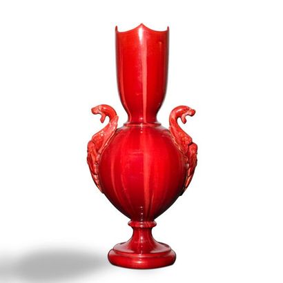 null CLÉMENT MASSIER (1844-1917)
ENSEMBLE DE 4 ŒUVRES
- Deux vases formant pendants,...