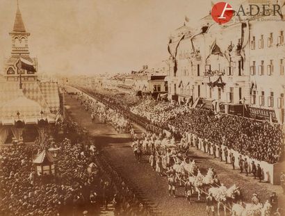 null Couronnement du tsar Nicolas II. 9 Mai 1896
Le cortège du couronnement devant...