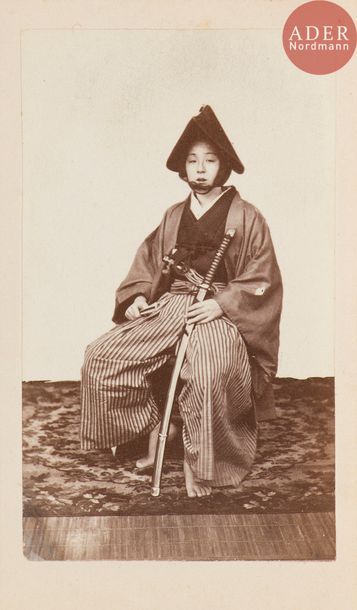 null Photographe non identifié
Japon, c. 1870-1890.
Musiciens. Acteurs. Samouraïs....