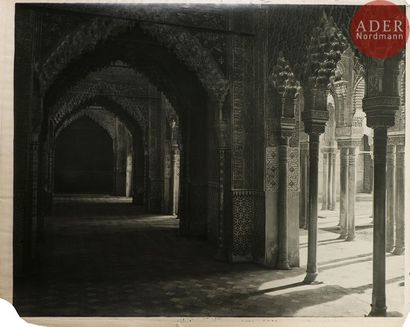 null Adolphe Braun (1811-1877)
Espagne, c. 1870-1880.
Alhambra de Grenade. Salle...