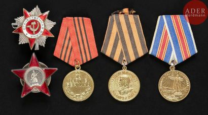 null U.R.S.S. 
Ensemble de cinq ordres et médailles soviétiques :
- ordre de la guerre...