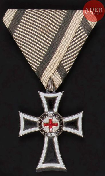 null AUTRICHE
ORDRE TEUTONIQUE «?Marian Kreuz?»
Croix de chevalier.
En argent, or...