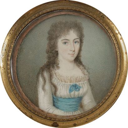 null École française de la fin du XVIIIe siècle
Jeune Femme en robe blanche col arrondi...