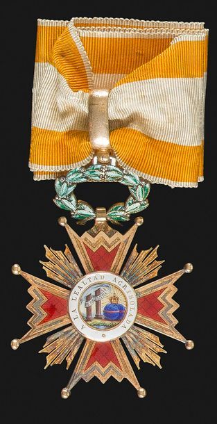 null ESPAGNE 
ORDRE D’ISABELLE LA CATHOLIQUE, créé en 1815. 
Croix de commandeur....