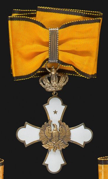 null GRÈCE
ORDRE DU PHÉNIX, créé en 1926.
Croix de commandeur du 3e type (1936-1949),...