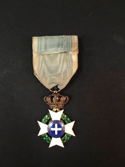 null GRÈCE
ORDRE DU SAUVEUR, créé en 1833.
Croix d’officier (« chevalier d’or »)...