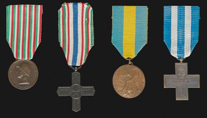 null ITALIE 
Ensemble de quatre médailles comprenant : 
- Médaille commémorative...