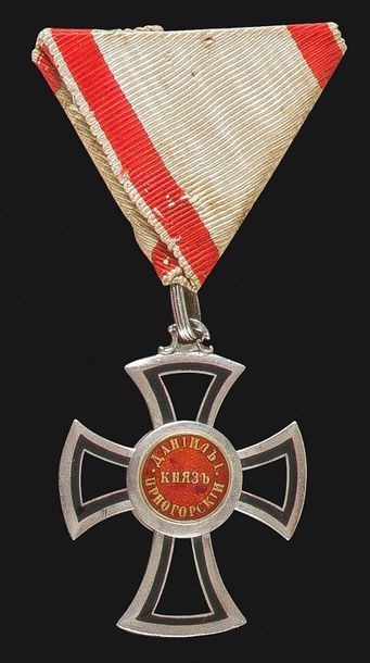 null MONTENEGRO
ORDRE DE DANILO Ier, créé en 1853. 
Croix de 5e classe (chevalier)...