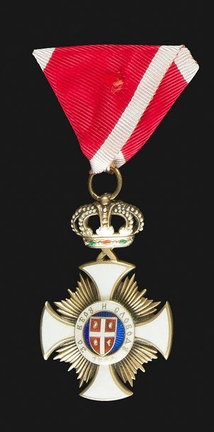 null SERBIE 
ORDRE DE L’ÉTOILE KARAGEORGE, instauré en 1904.
Croix de 4e classe à...