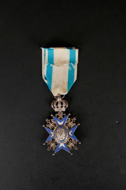 null SERBIE
ORDRE DE SAINT SAVA, créé en 1883. 
Croix d’officier (4e classe du 2e...