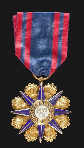 null VATICAN 
ORDRE DE PIE IX, créé en 1847. 
Croix de chevalier
En or et émail (éclats)....