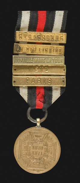 null ALLEMAGNE (PRUSSE)
Médaille commémorative de la guerre 1870-1871 pour combattant.
En...