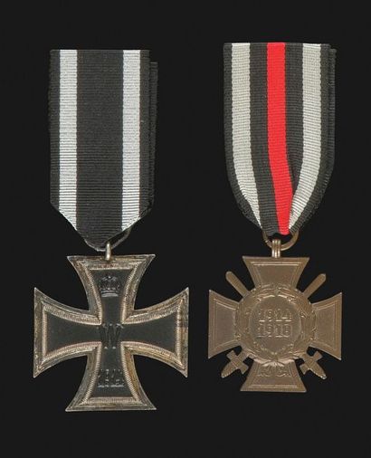 null ALLEMAGNE
Croix de fer de 2e classe (1914).
En fer patiné et argent. Ruban pour...