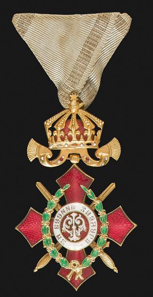 null BULGARIE 
ORDRE DU MÉRITE MILITAIRE, créé en 1900. 
Croix de 4e classe (officier)...