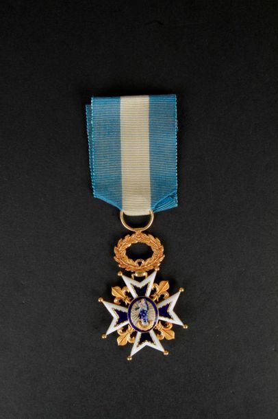 null ESPAGNE
ORDRE DE CHARLES III, créé en 1771.
Croix de chevalier
En or et émail....