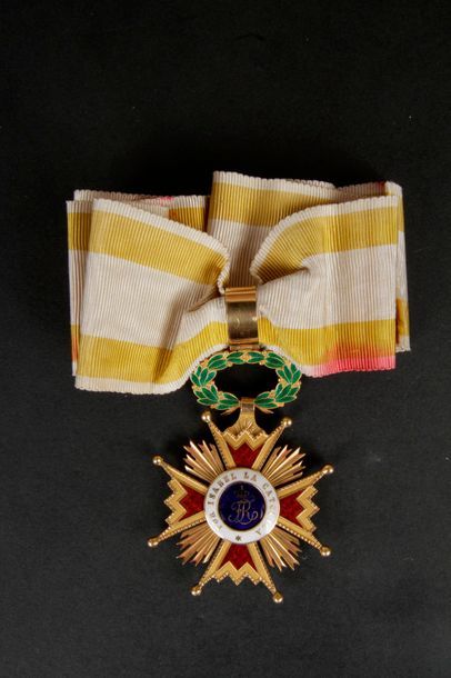 null ESPAGNE 
ORDRE D’ISABELLE LA CATHOLIQUE, créé en 1815. 
Croix de commandeur...