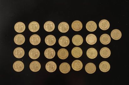 null Lot de 29 pièces de 20 Francs en or dans un sachet numéroté 2017013: 
- 14 pièces...