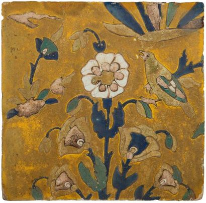 null Carreau de revêtement à tige de fleurs de pavots, Iran safavide, fin XVIIe -...