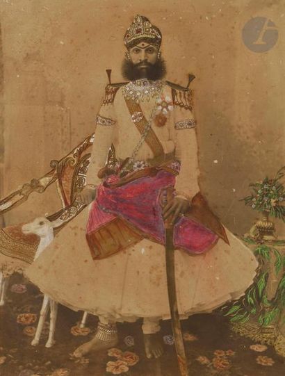 null Studios indiens - Venon Bombay et divers
Inde, c. 1910-1920.
Portraits de Maharajas....