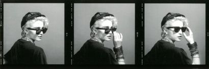 null Gary Heery

Séance pour la couverture du premier album de Madonna, 1983. 

Planche...