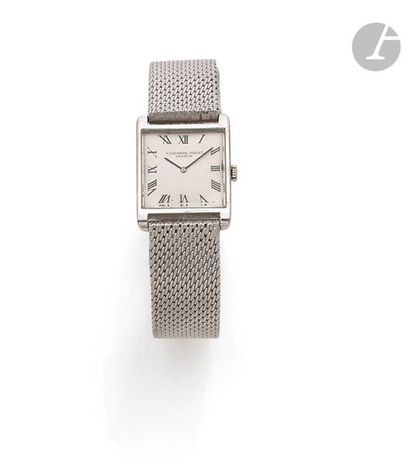 null AUDEMARS PIGUET. Vers 1960
N°32692
Montre bracelet pour femme en or gris 18K...