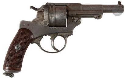 null Revolver d’ordonnance modèle 1873 S.1883, six coups, calibre 11 mm / 73. 
Carcasse...