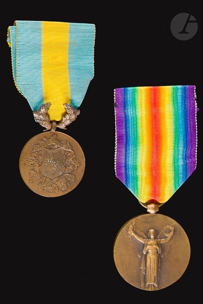 null FRANCE ET COLONIES
Ensemble de neuf médailles : 
- Officier de la Légion d’honneur...