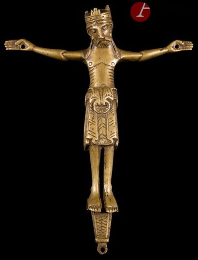 null Christ en bronze à patine naturelle.
XIXe siècle, dans le style du XIIe siècle
H...