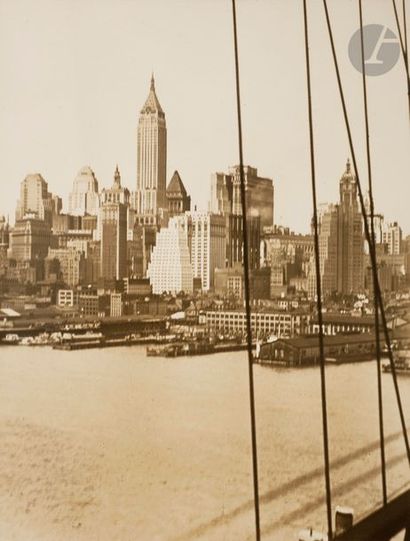 null Sherill Schell (1877-1967)
New-York, c. 1930. 
Skyline from Brooklyn Bridge....