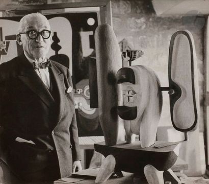 null Gisèle Freund (1908-2000)
Le Corbusier, 1961.
Épreuve argentique (c. 1970) contrecollée...