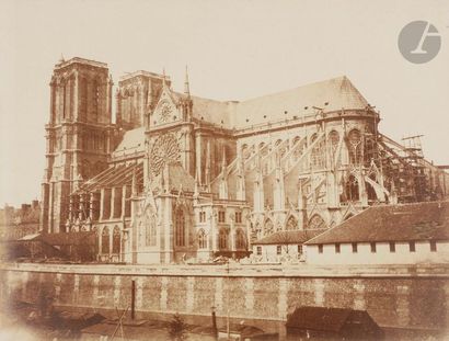 null Photographe non identifié 
Notre-Dame de Paris avant la flèche de Viollet-le-Duc,...