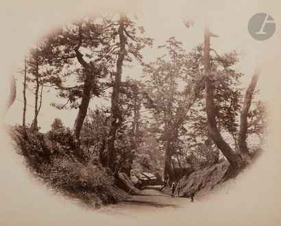 null Felice Beato (1832-1909)
Views of Japan, c. 1870. 
View on the Tokaido. Kango...