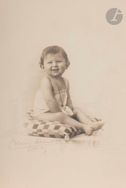 null Blanc et Demilly (Lyon) 
Portrait de bébé, c. 1930. 
Épreuve argentique d’époque,...