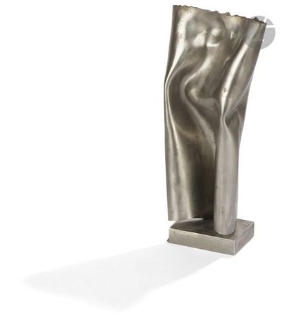 null Albert FéRAUD (1921-2008)
Silhouette
Sculpture en acier inoxydable.
Signée sur...