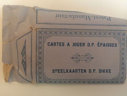 null Jeu hollandais, portrait XP8 var. : NS (?), c. 1920 ; 32 cartes ; chromolithographie...