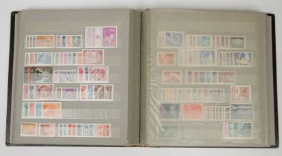 null Un carton contenant principalement des timbres neufs des pays d'Europe de l'Est...