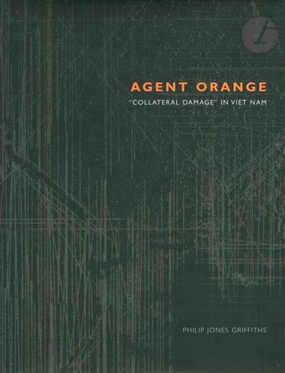 null GRIFFITHS, PHILIP JONES (1936-2008)
Agent Orange.
« Collareral Damage » in Vietnam.
Trolley,...