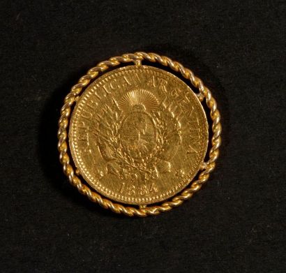 null Pièce de 5 Pesos en or, montée. Republica Argentina, 1884.
Poids brut : 9.6...