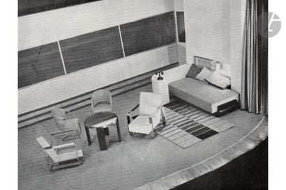 null JACQUES ADNET (1900-1984) DÉCORATEUR
Paire de fauteuils modernistes.
Les structures...