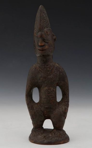 null YOROUBA NIGERIA Statuette Ere Ibeji pour le culte des jumeaux Style de OYO 

Lignage...