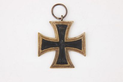 null ALLEMAGNE 

Croix de fer de 2e classe 1914-1918. 

En métal argenté et laqué....