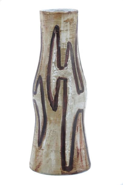 null ACCOLAY (act.1945-1992)

Vase balustre 

Céramique émaillée et gravure

Signé...