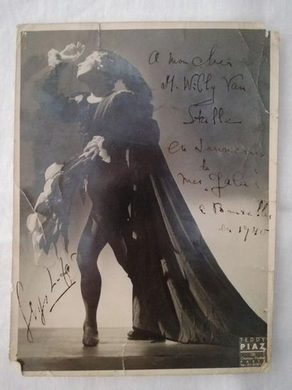 null 4- LIFAR (Serge) danseur chorégraphe ukrainien (1905-1986)

Photographie noir...