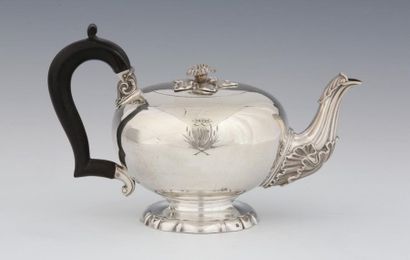 null 950 Millièmes d'Epoque Louis-Philippe silver teapot by ODIOT engraved with a...