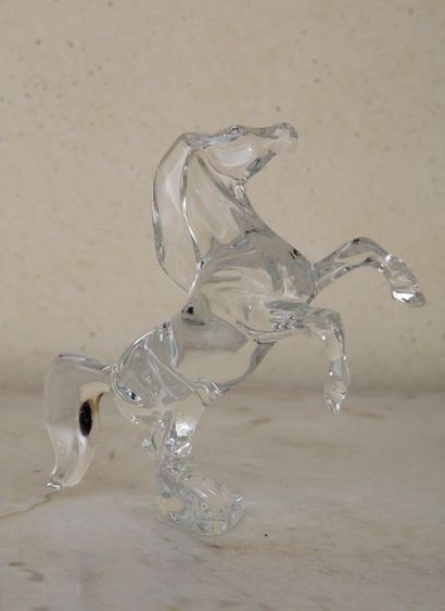 null BACCARAT

CABRE HORSE 

Modern

White crystal 

H. 20 cm 

Marked with a stamp...