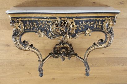 null WALL BRACKET 

Louis XV period

Moulded wood, carved with flowered branches,...